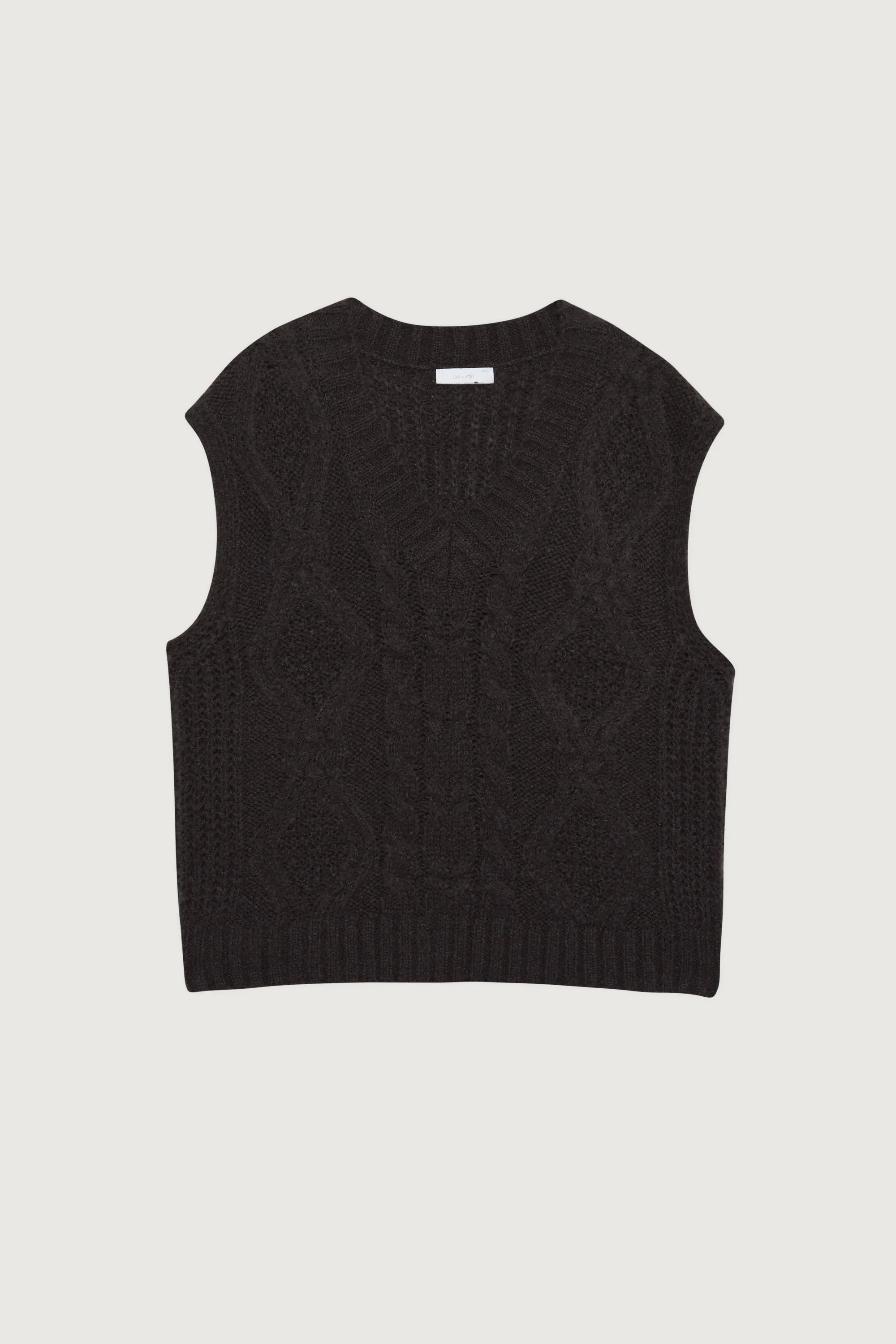 CABLE KNIT VEST