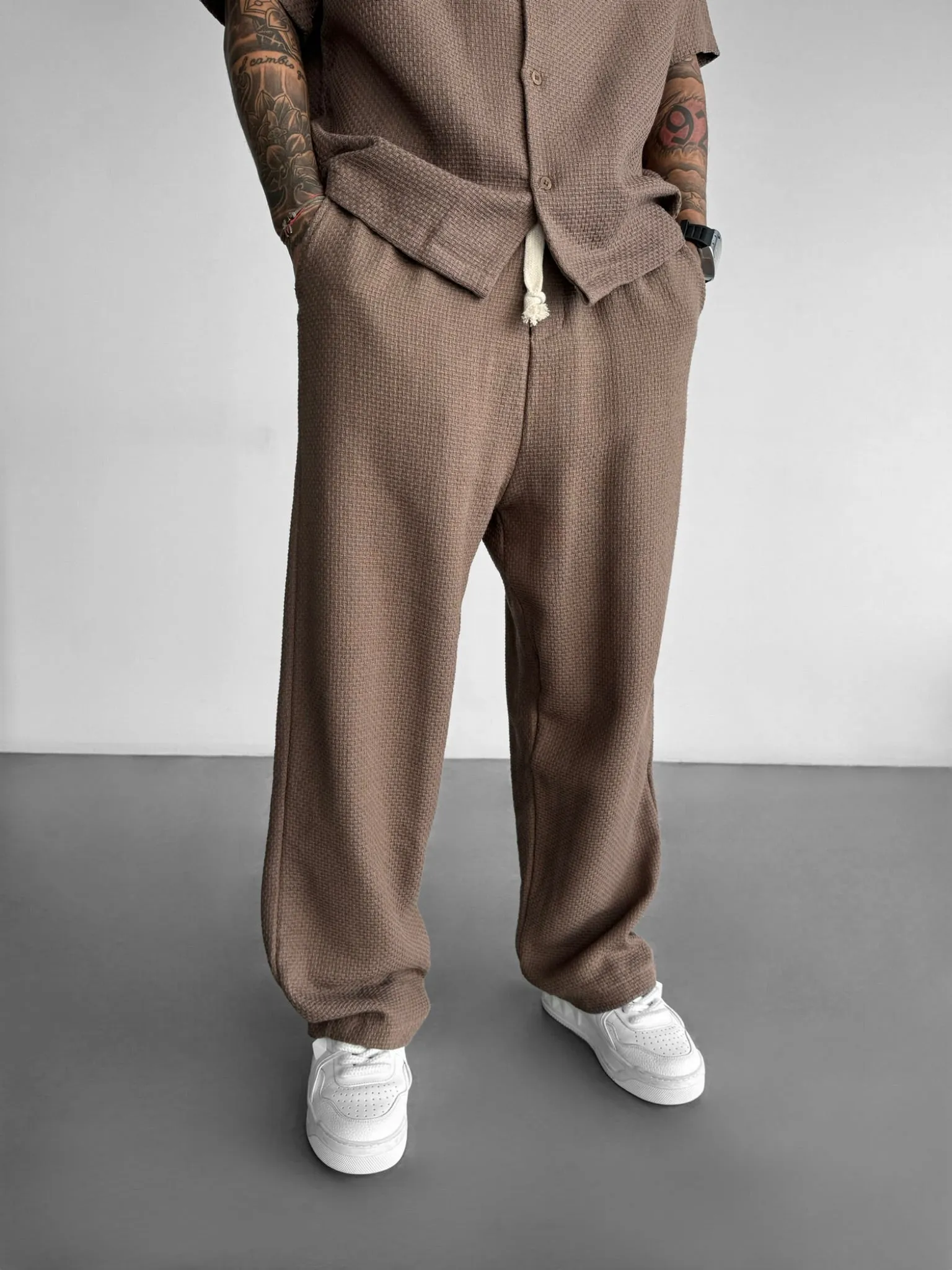 Loose Fit Basket Pattern Trousers - Brown