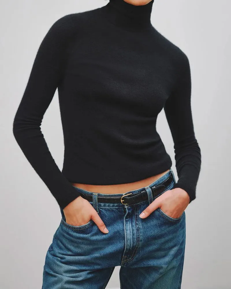 Lynnette Turtleneck in Black