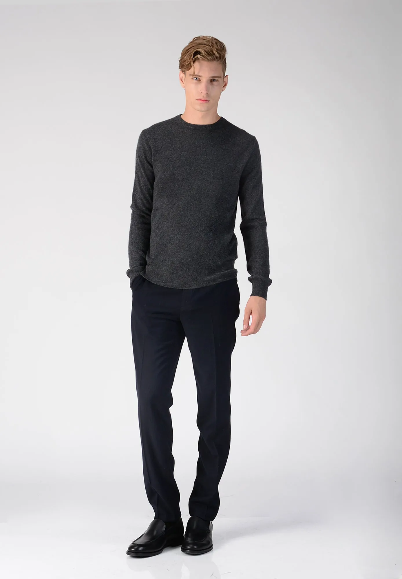 Men Crew Neck Sweater_Graphite