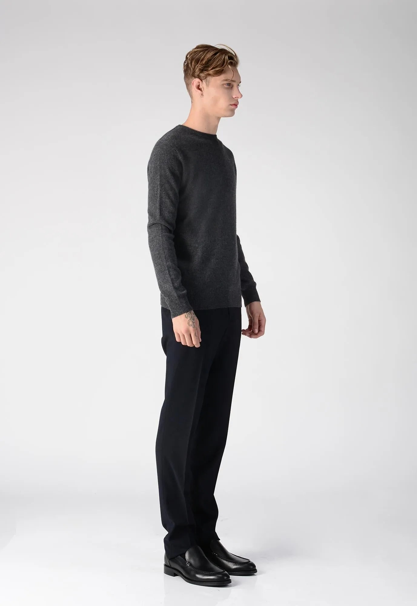 Men Crew Neck Sweater_Graphite